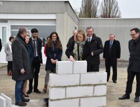 Pose de la première pierre du Pôle petite enfance Argouges à Bayeux