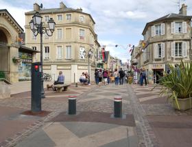 Rue Saint-Jean piétonne à Bayeux