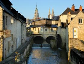 Photo du centre ville de Bayeux - Office de tourisme