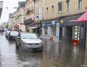 Rue principale de Bayeux après les intempéries - 4 juin 2022 
