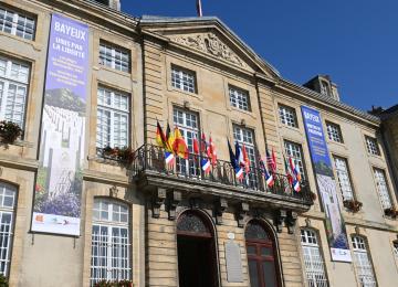 Hôtel de Ville de Bayeux Hôtel de Ville de Bayeux