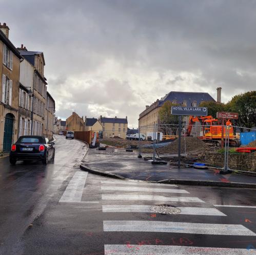 Bayeux, rue aux Coqs en sens unique