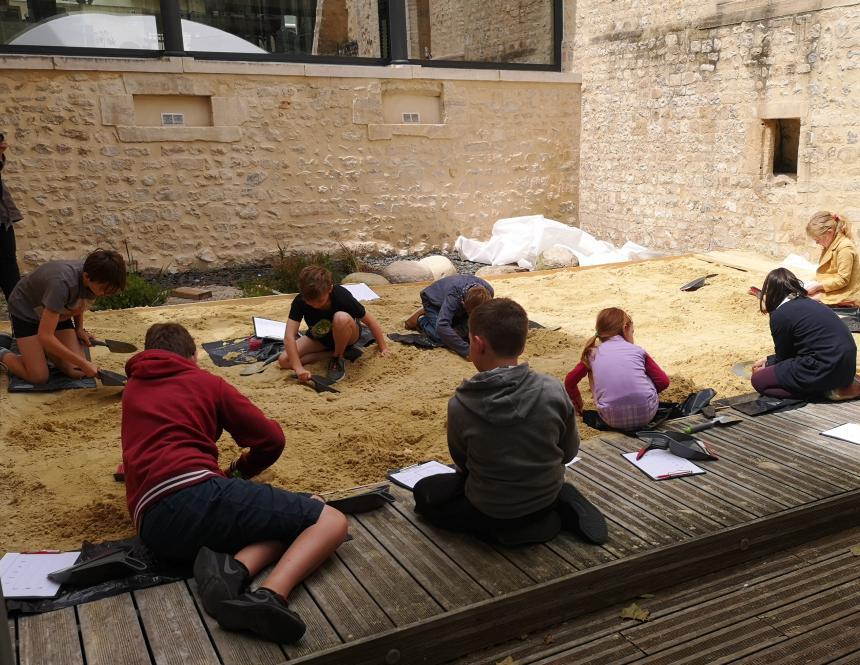 Ateliers pédagogiques dans les musées de Bayeux