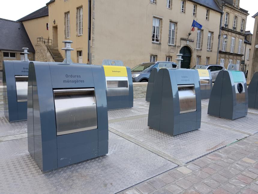 Containers enterrés rue des Teinturiers à Bayeux