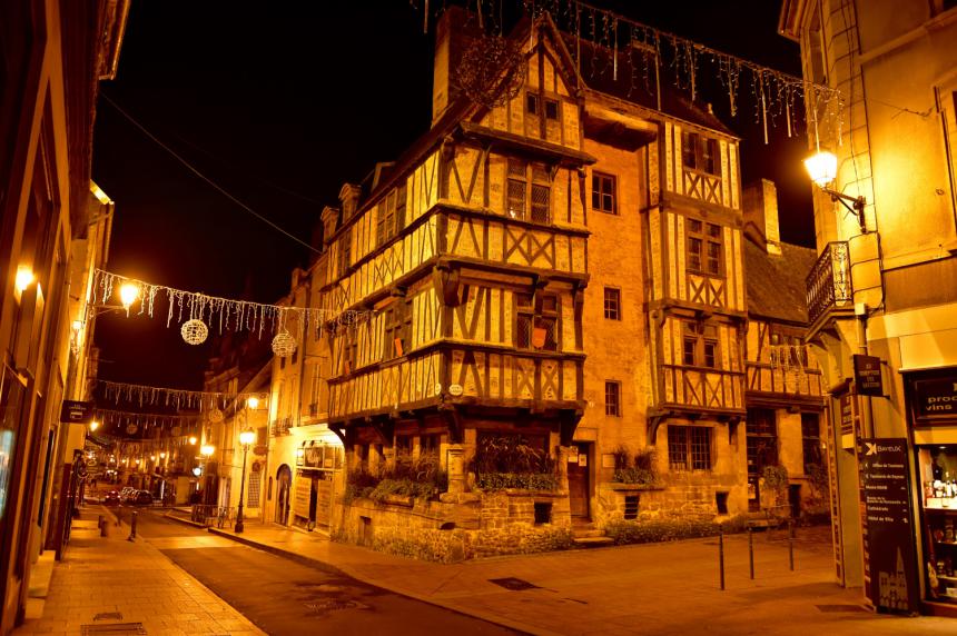 Eclairage dans le centre de Bayeux