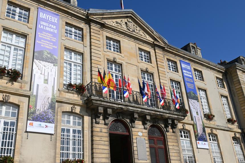Hôtel de Ville de Bayeux Hôtel de Ville de Bayeux