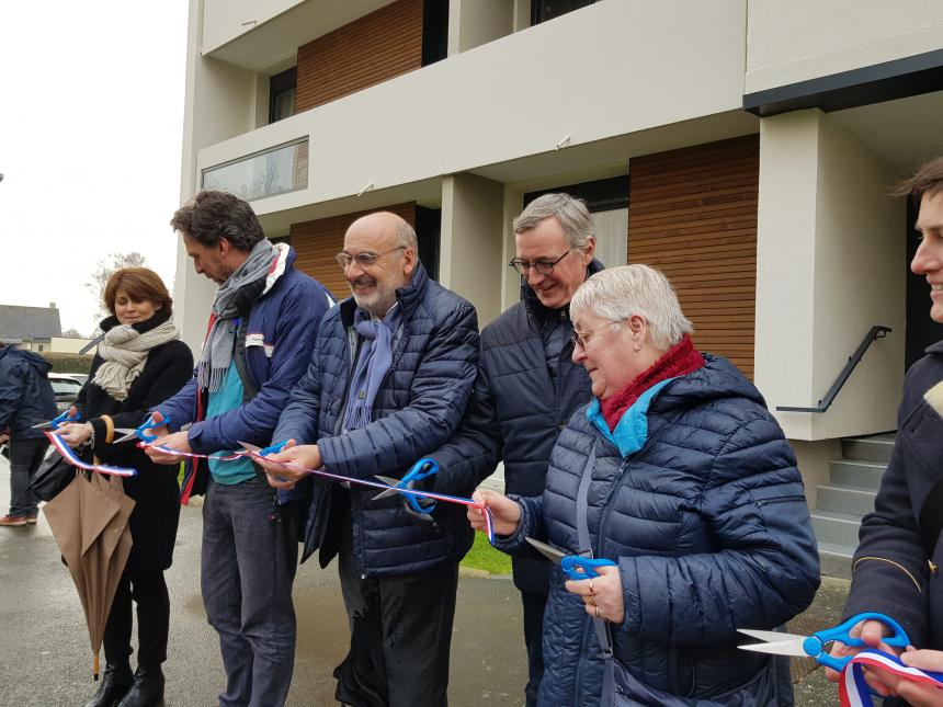 Inauguration de la réhabilitation Inolya rue de Coubertin à Bayeux