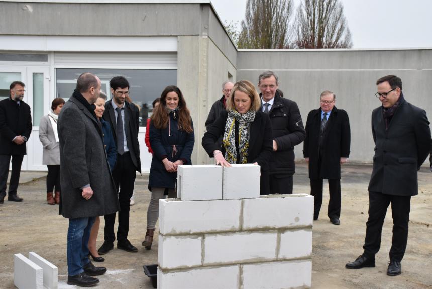 Pose de la première pierre du Pôle petite enfance Argouges à Bayeux