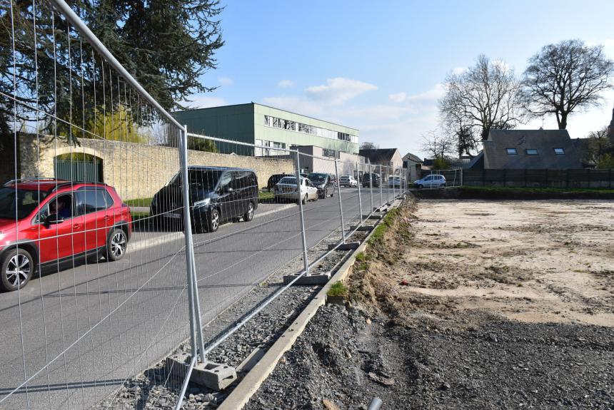 Travaux sur le site du futur complexe Eindhoven à Bayeux