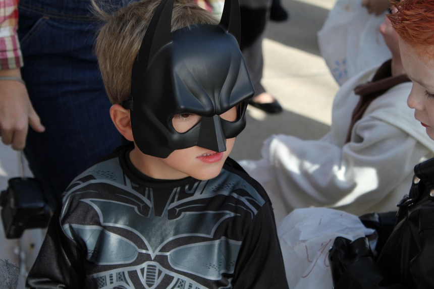 Enfant déguisé lors du Carnaval