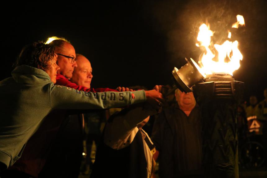 Allumage flamme de la liberté Bayeux Eindhoven © Florian Rochereuil