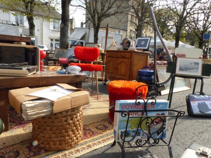 Marché aux puces à Bayeux