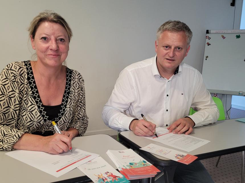 Signature de la convention entre Planeth Patient et la Ville de Bayeux Education Thérapeutique du patient - Bayeux