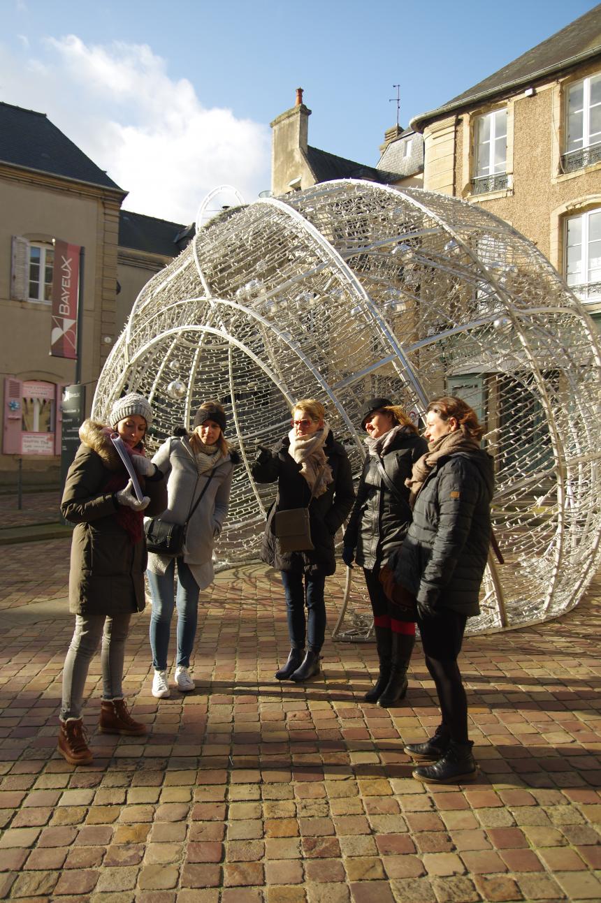 Visites guidées de Noël par l'office de tourisme à Bayeux © AL OT BI